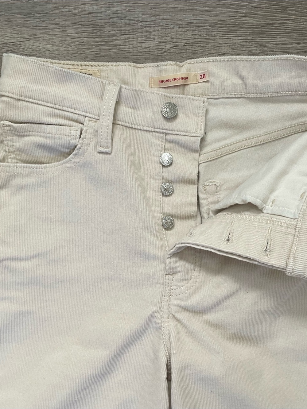 Levi Ribcage Crop Boot Pant - Picture 4 of 5